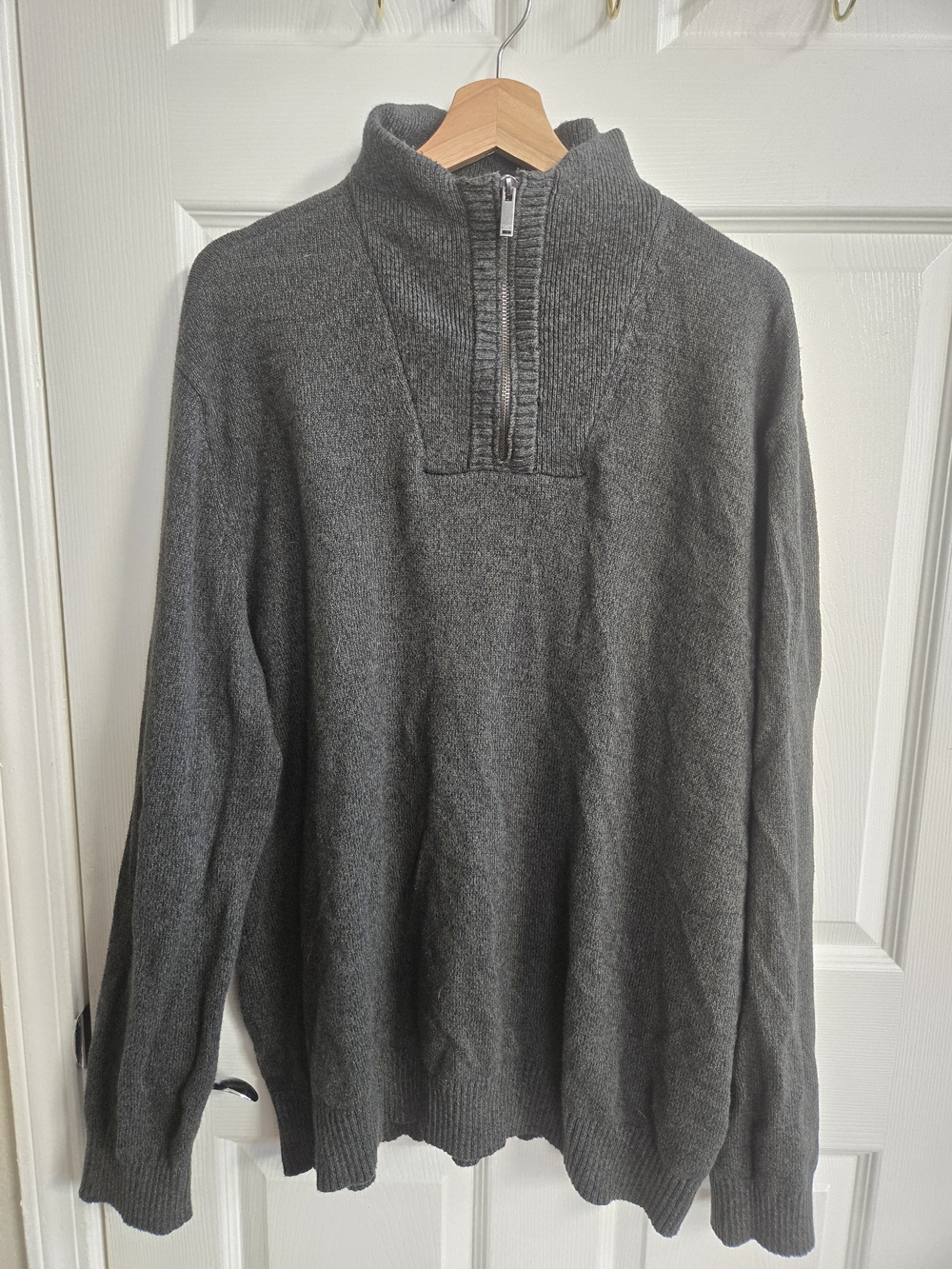 Calvin Klein Jeans Men's Dark Olive Green Zip-Up Sweater- Size XXL